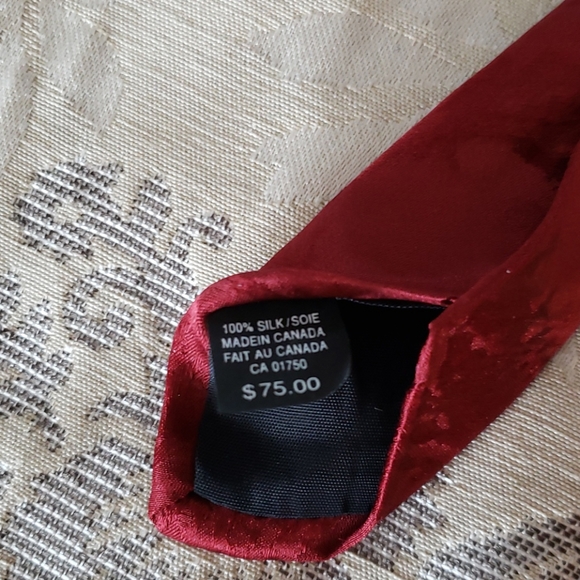 Italian 100% Silk tie - Picture 3 of 6